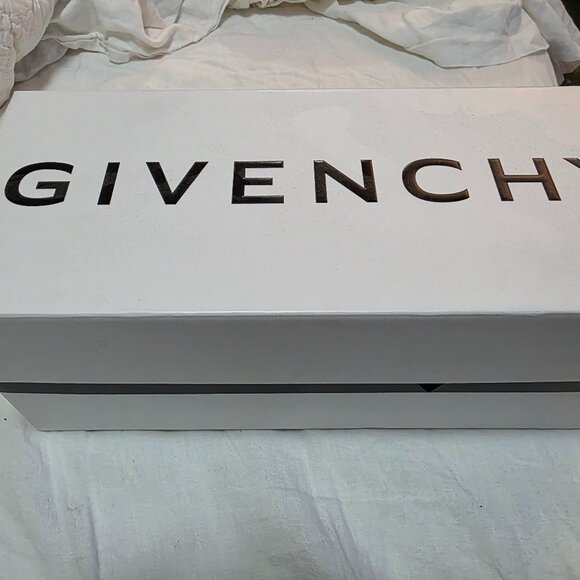 Givenchy  slides italy brand new with box 12 main image 5